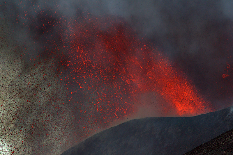 12 Aug 2011: Tenth Paroxysm of 2011 at South East Crater 12 Aug 2011: Tenth Paroxysm of 2011 at South East Crater