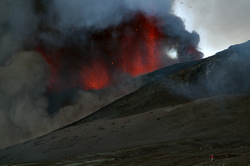 12 Aug 2011: Tenth Paroxysm of 2011 at South East Crater 12 Aug 2011: Tenth Paroxysm of 2011 at South East Crater