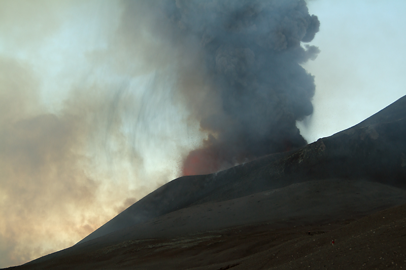 12 Aug 2011: Tenth Paroxysm of 2011 at South East Crater 12 Aug 2011: Tenth Paroxysm of 2011 at South East Crater