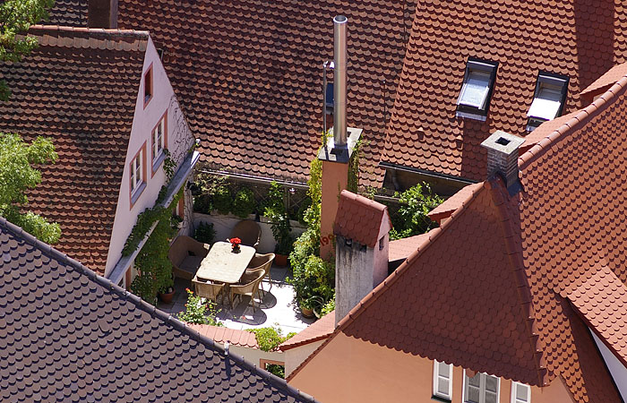 View over Nrdlingen and over the meteor crater from the 'Daniel'