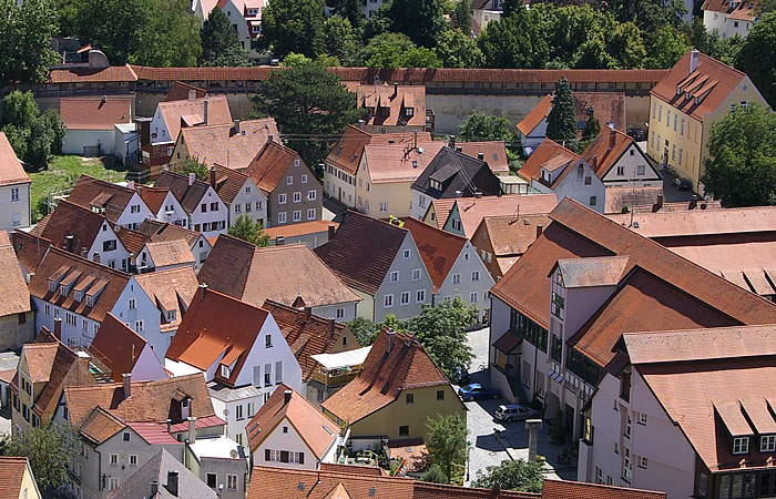 Ausblick auf Nrdlingen und den Metoritenkrater vom Kirchtum 'Daniel'