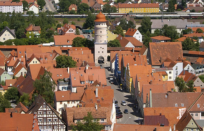 Ausblick auf Nrdlingen und den Metoritenkrater vom Kirchtum 'Daniel'