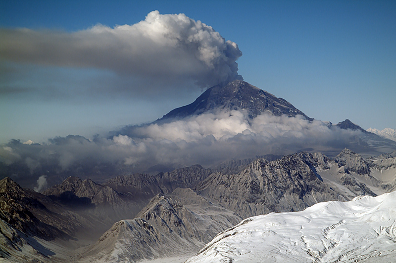 Aerial Photos of Redoubt Volcano in Eruption Aerial Photos of Redoubt Volcano in Eruption