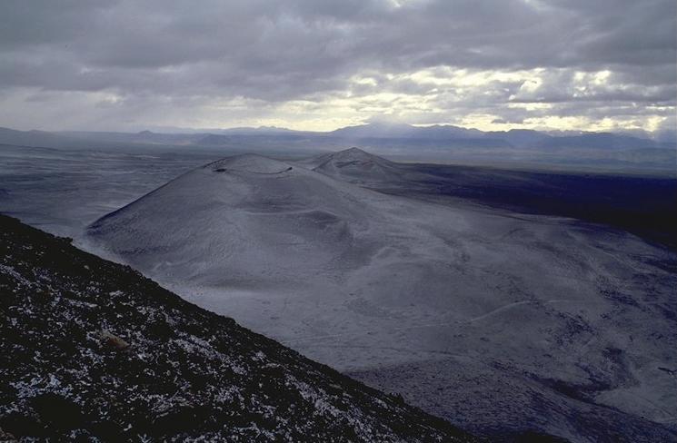 Photo page: Tolbachik Volcano