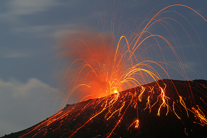 A night on Anak Krakatau (4. - 7. June 2009)