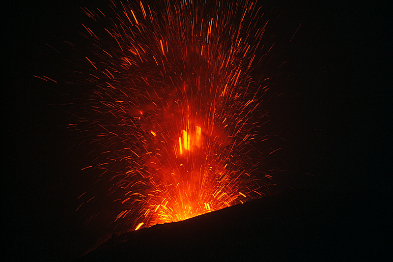 A night on Anak Krakatau (4. - 7. June 2009)