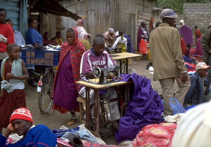 Markt der Maasai. 27 Juli 2003