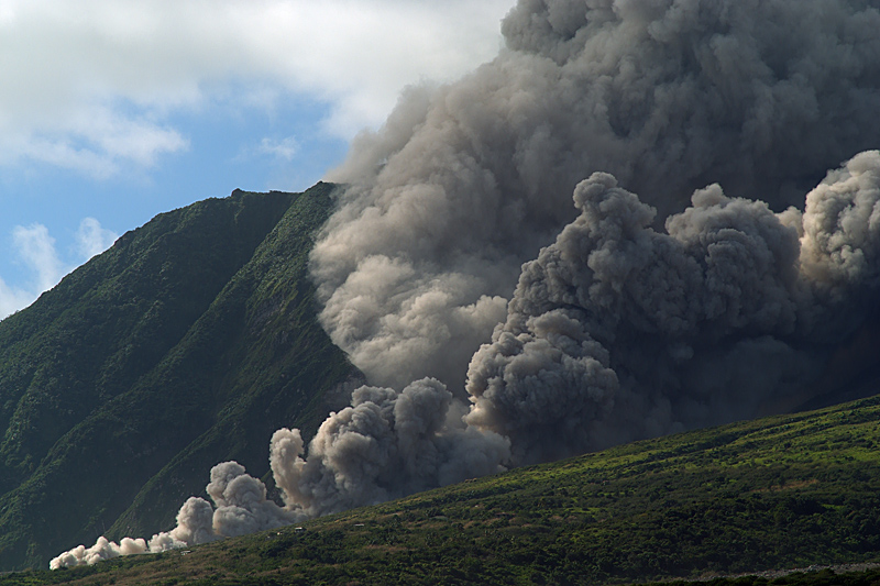 Pyroclastic flows in Tar River Valley (27 - 29 Jan 2010)