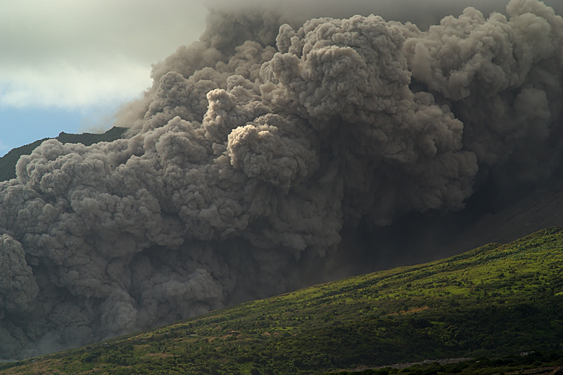 Pyroclastic flows in Tar River Valley (27 - 29 Jan 2010)