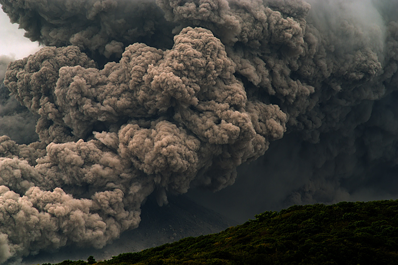 Pyroclastic flows in Whites Ghaut in daylight (28 - 31 Jan 2010)