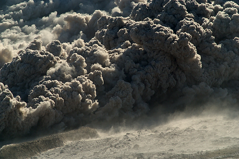 Pyroclastic flows in Whites Ghaut in daylight (28 - 31 Jan 2010)