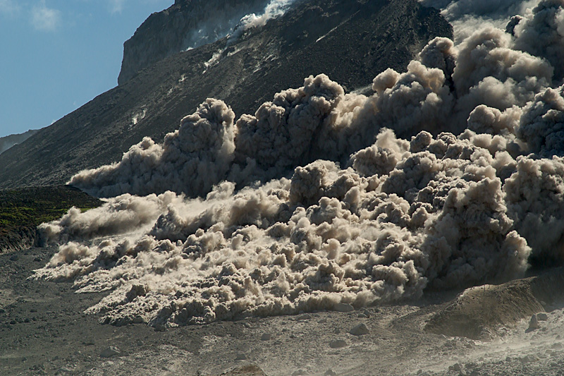 Pyroclastic flows in Whites Ghaut in daylight (28 - 31 Jan 2010)