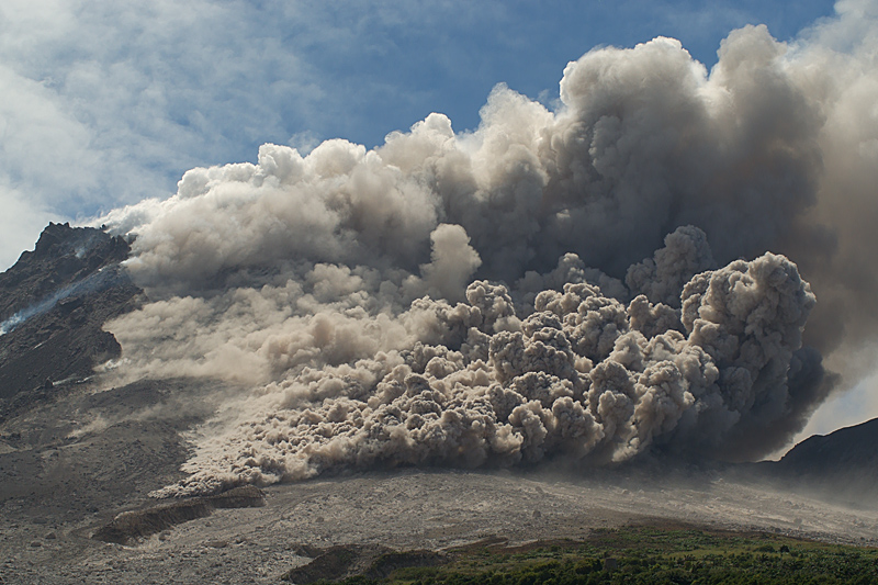 Pyroclastic flows in Whites Ghaut in daylight (28 - 31 Jan 2010)