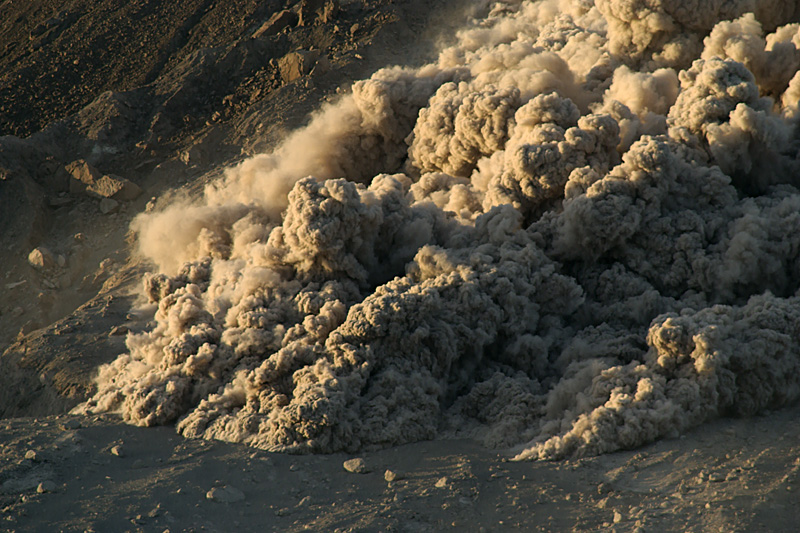 Pyroclastic flows in Whites Ghaut in daylight (28 - 31 Jan 2010)