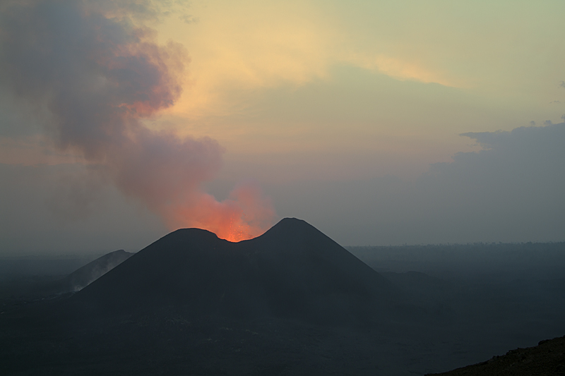 22-25 January 2012: Activity in Kimanura Crater