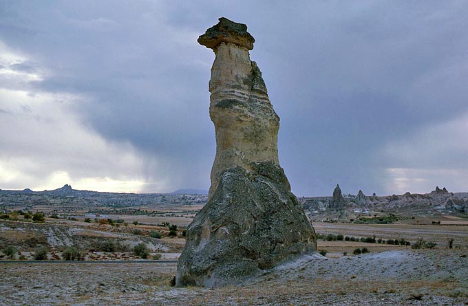 'Feenkamine' bei Goreme und Zelve
