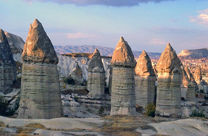 'Feenkamine' bei Goreme und Zelve