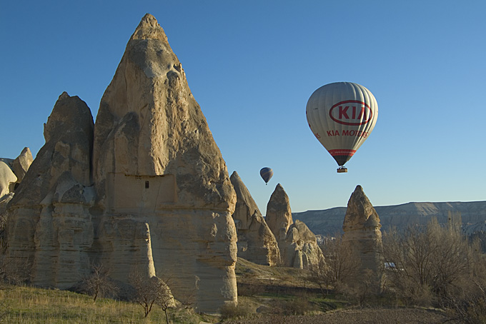 'Feenkamine' bei Goreme und Zelve