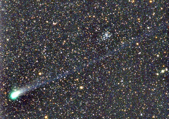 Una Cometa e molti Ammassi Stellari  Maggio 2004