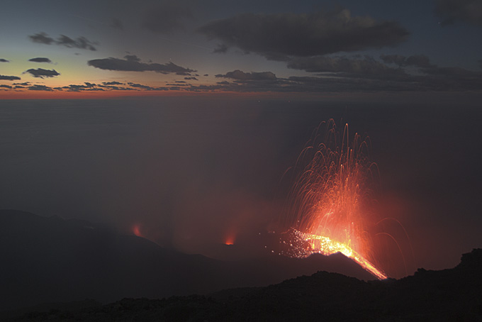 5 November 2006: Crater terrace in full moonlight
